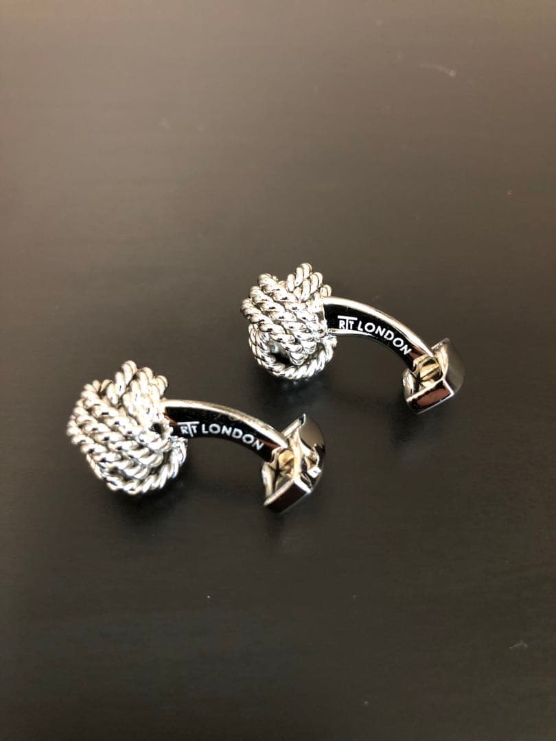 ☆TATEOSSIAN ☆ タテオシアン ラウンドノットカフス