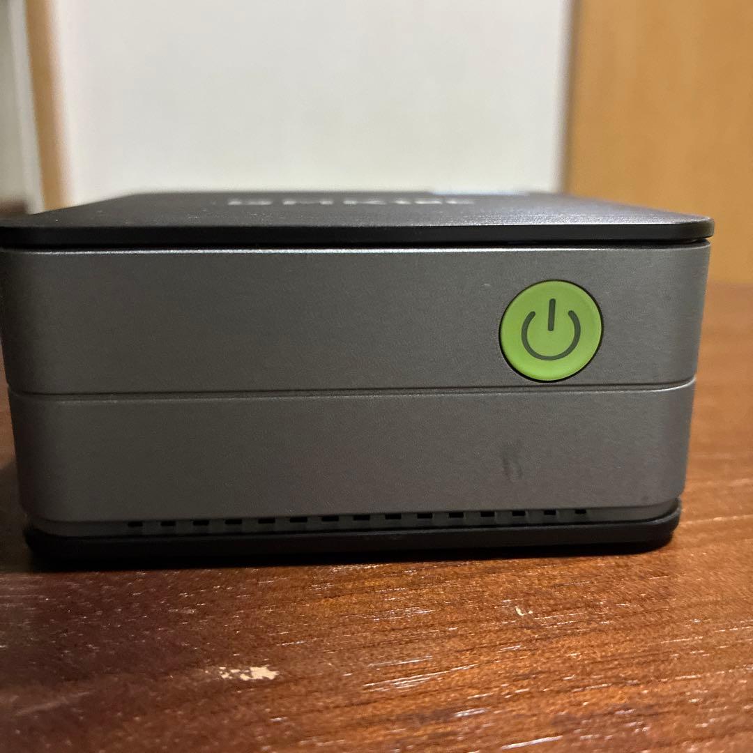 GMKtec ミニPC 本体と付属品