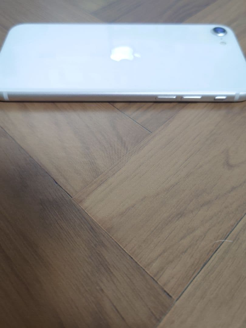 【整備済/即発送】iPhone SE 第3世代 128GB 100% SIMフリ