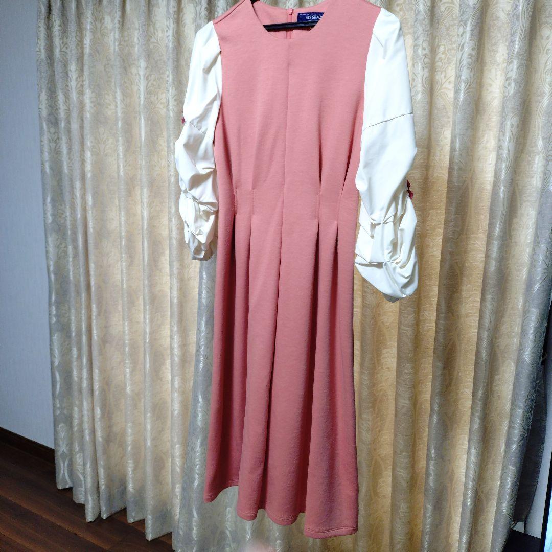 M'S GRACY ピンクのリボン付きワンピース