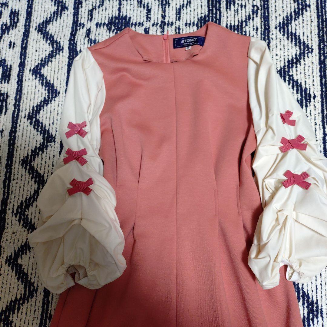 M'S GRACY ピンクのリボン付きワンピース