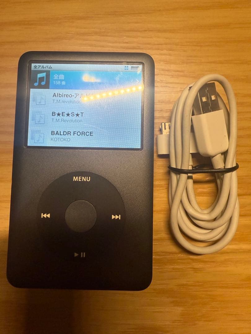 iPod A1238 Classic 120GB 美品 動作確認済み ケーブル付