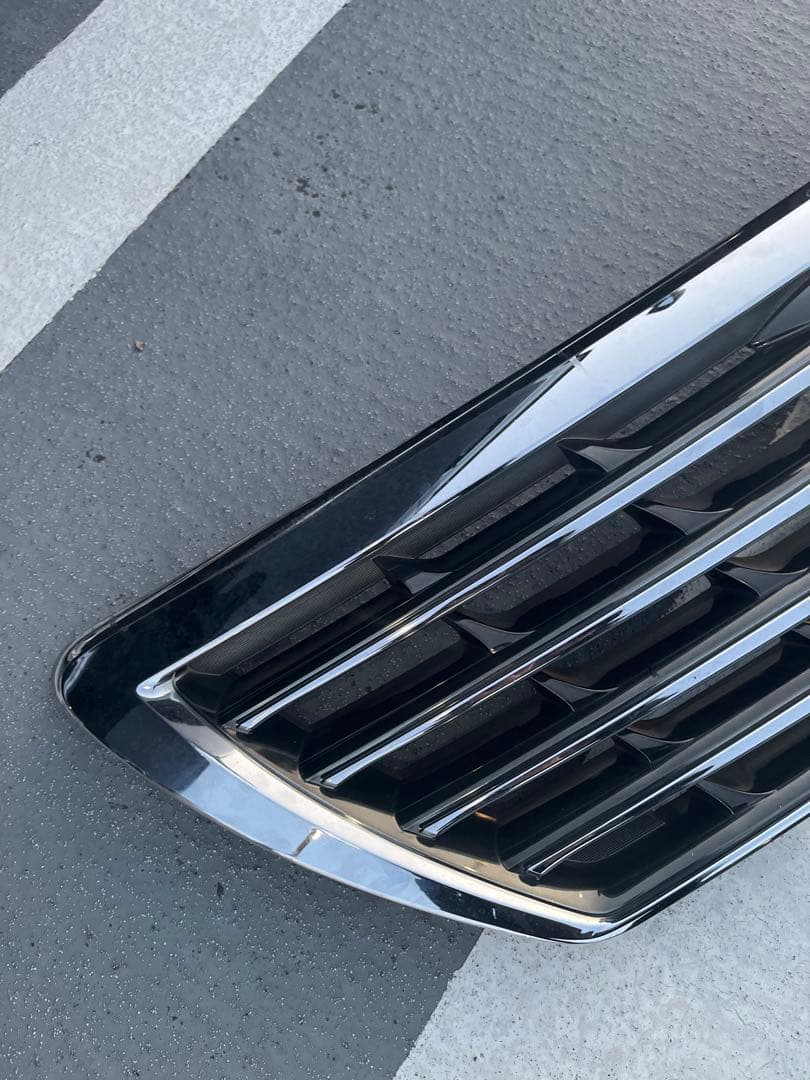 200系クラウン 後期ロイヤルアニバーサリーグリル