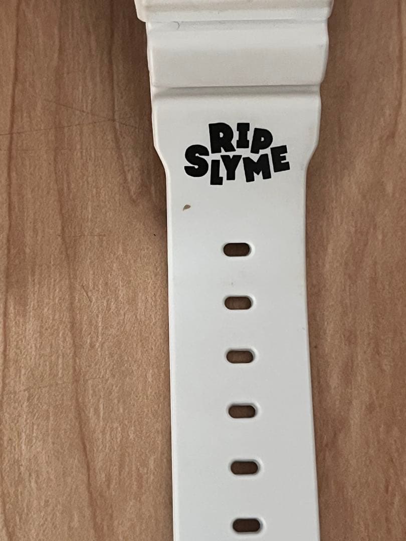G-SHOCK RIP SLYMEコラボ　専用BOX付き　時計