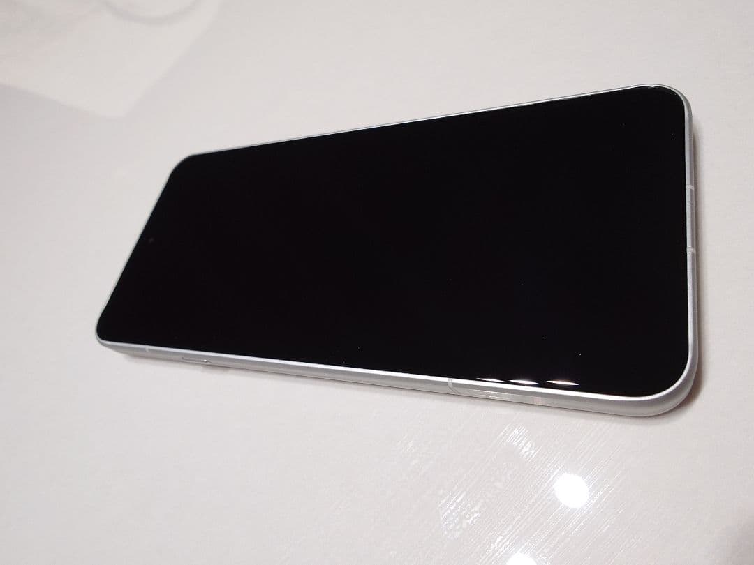 arrows Alpha　SIMフリー　ホワイト