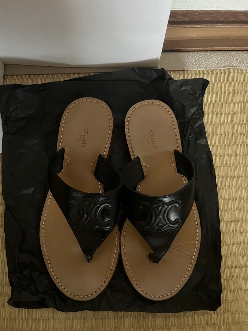 CELINE トリオンフ　サンダル