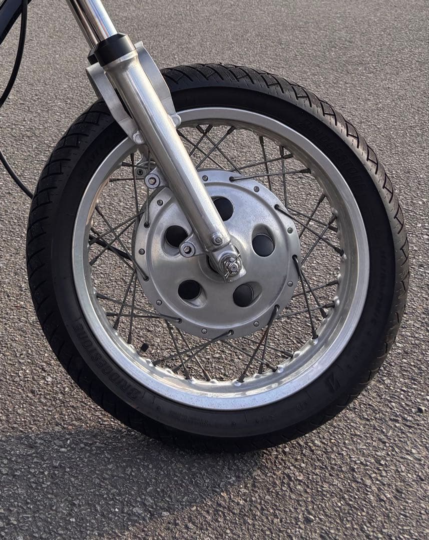 AKRONTホイール F17 R18インチ　ヤマハ　sr400sr500