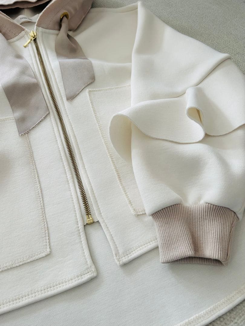 【Eimee Law】フリルデザインボンディングパーカー　白