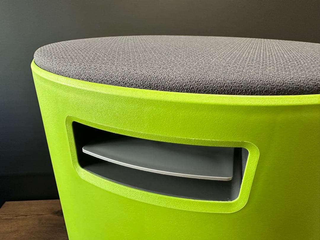 Steelcase 昇降スツール Turnstone Buoy グリーン