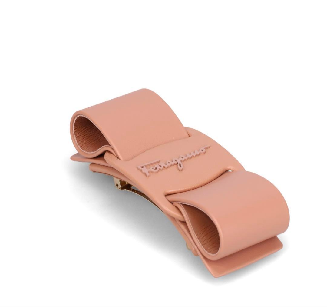 フェラガモ　Ferragamo バレッタ