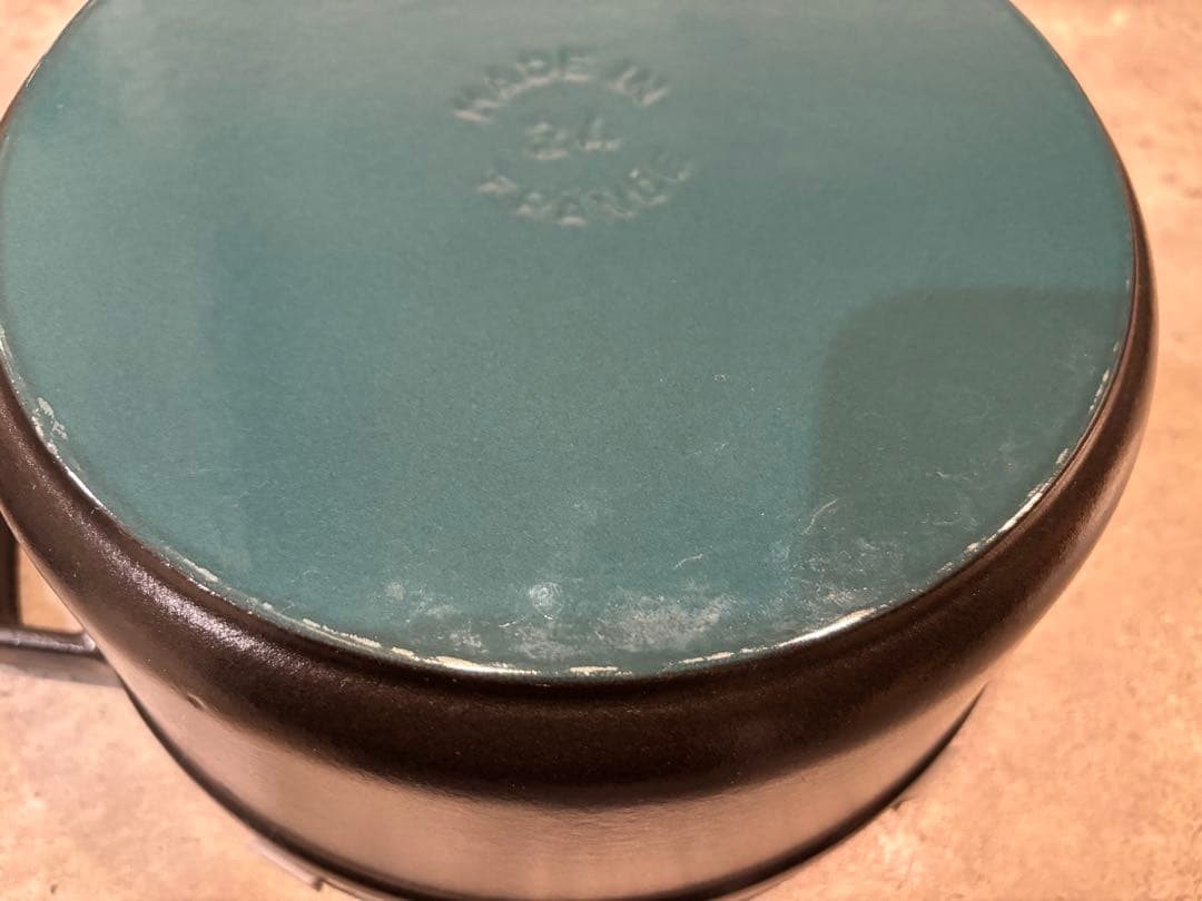 ストウブ　ストゥブ　24cm クロ　ココット　翌日発送