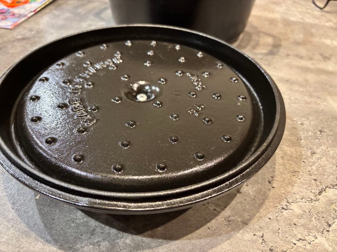 ストウブ　ストゥブ　24cm クロ　ココット　翌日発送