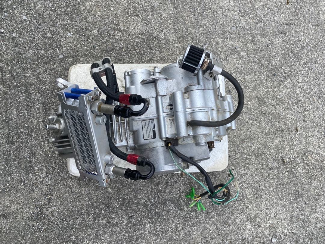 バイク　エンジン　中華　150cc 　現状渡し＆送料込み