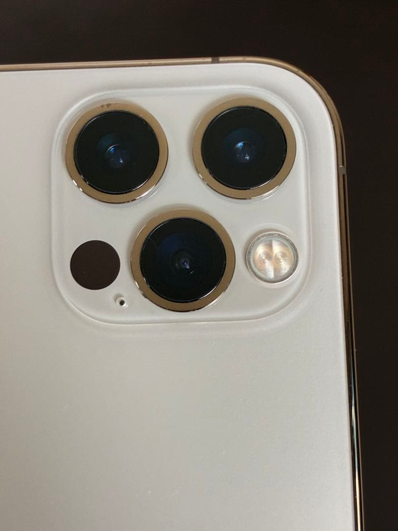 美品！ iPhone 12Pro ゴールド本体