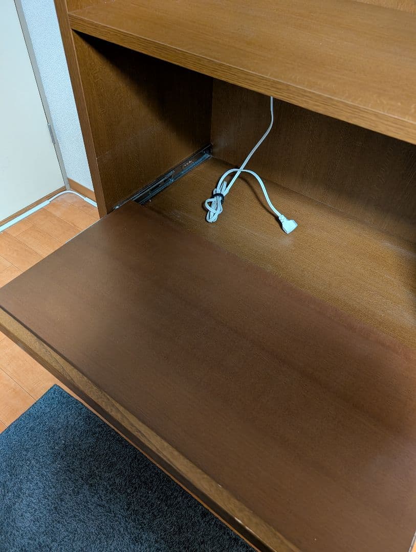 ガラス扉付き食器棚 2口コンセント スライド棚 レンジ台