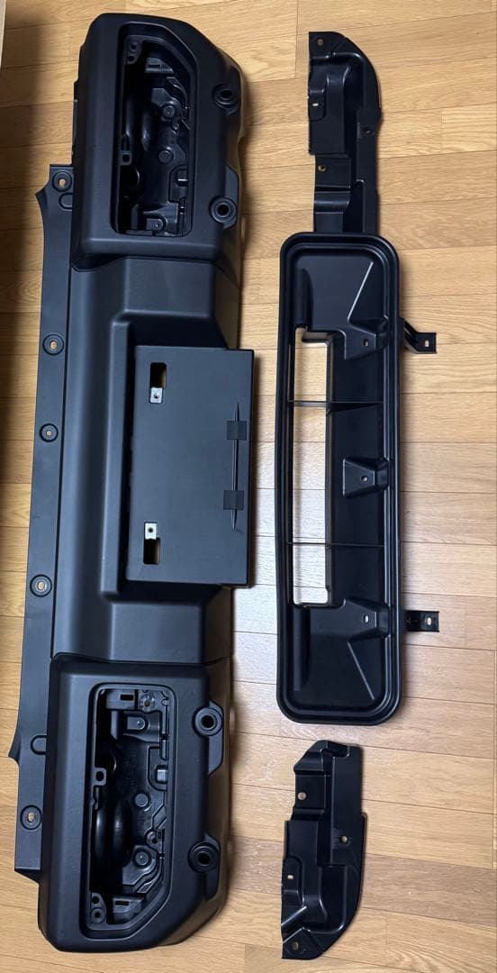 【直接引取歓迎】スズキ ジムニー JB64 純正リアバンパー（新車外し)