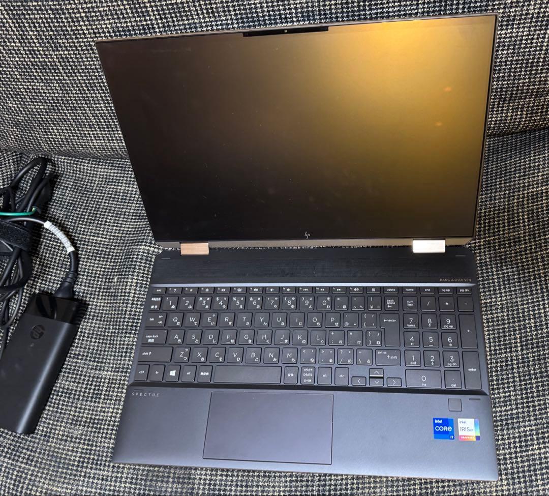 HP Spectre ノートPC Core i7 180時間未満　液晶ムラ有
