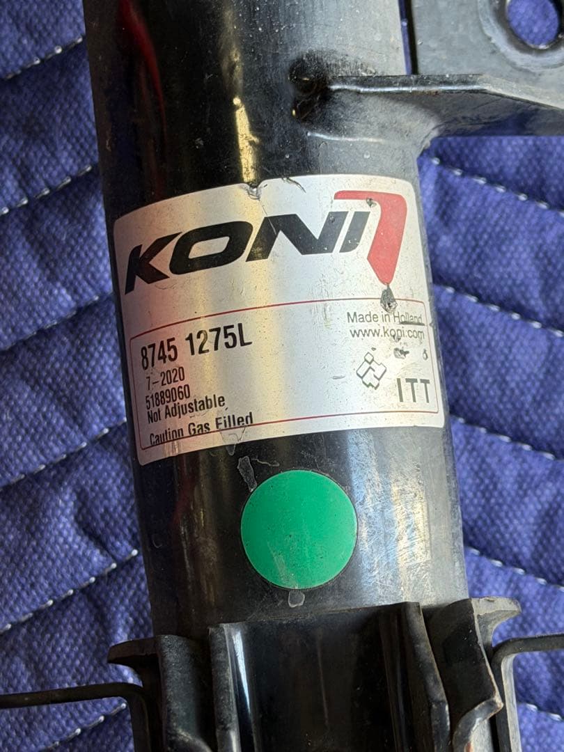 アバルト595コンペティツィオーネ 純正KONI & Eibachサスペンション