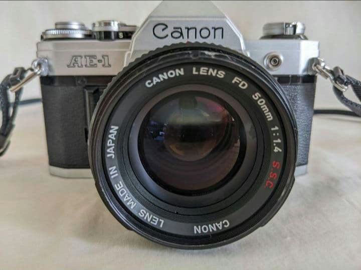 CANON　キャノン　フィルム一眼レフカメラ　AE-1　1976年　ジャンク品