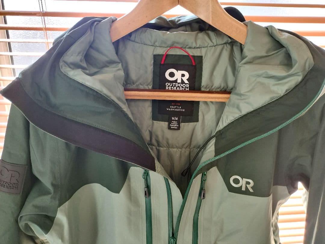 超美品 OUTDOOR RESERCH スノージャケット GORE-TEX