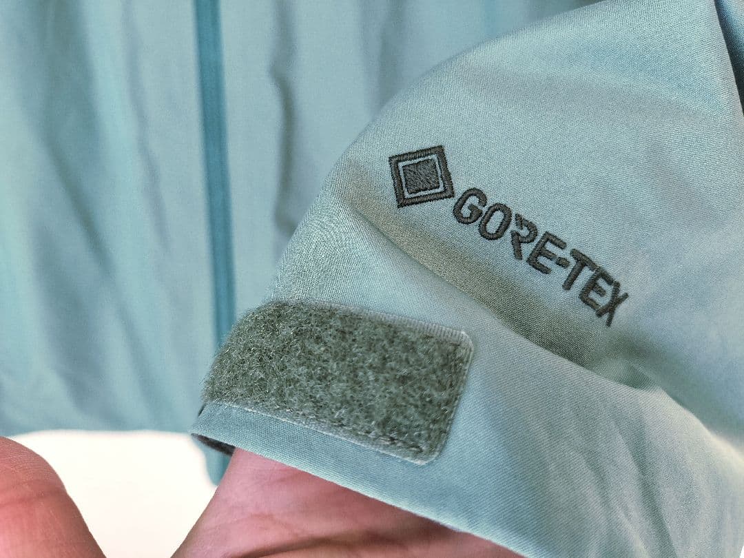 超美品 OUTDOOR RESERCH スノージャケット GORE-TEX