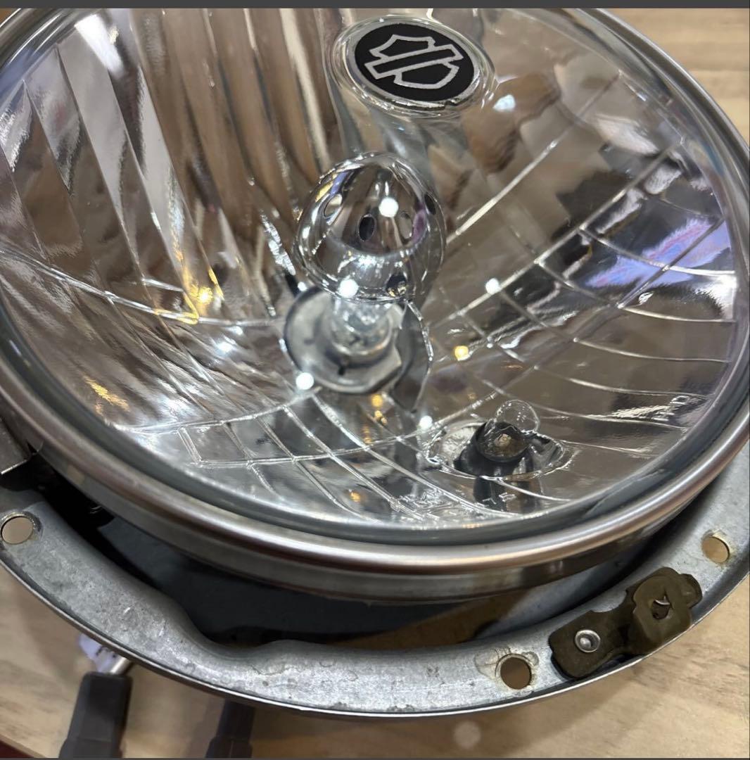 美品　ハーレー純正　7インチヘッドライト　ブラケット付き　ソフテイルなど