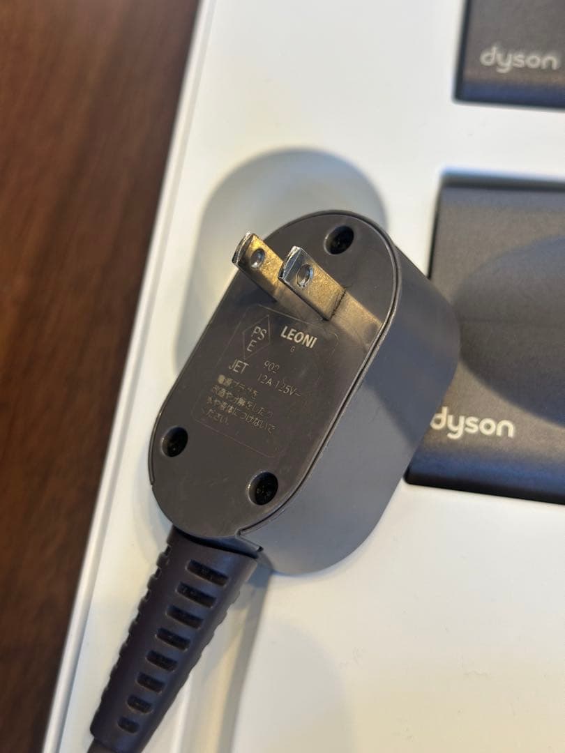 ふー  dysonダイソンHD01 ドライヤー本体＋付属品＋説明書＋箱付き