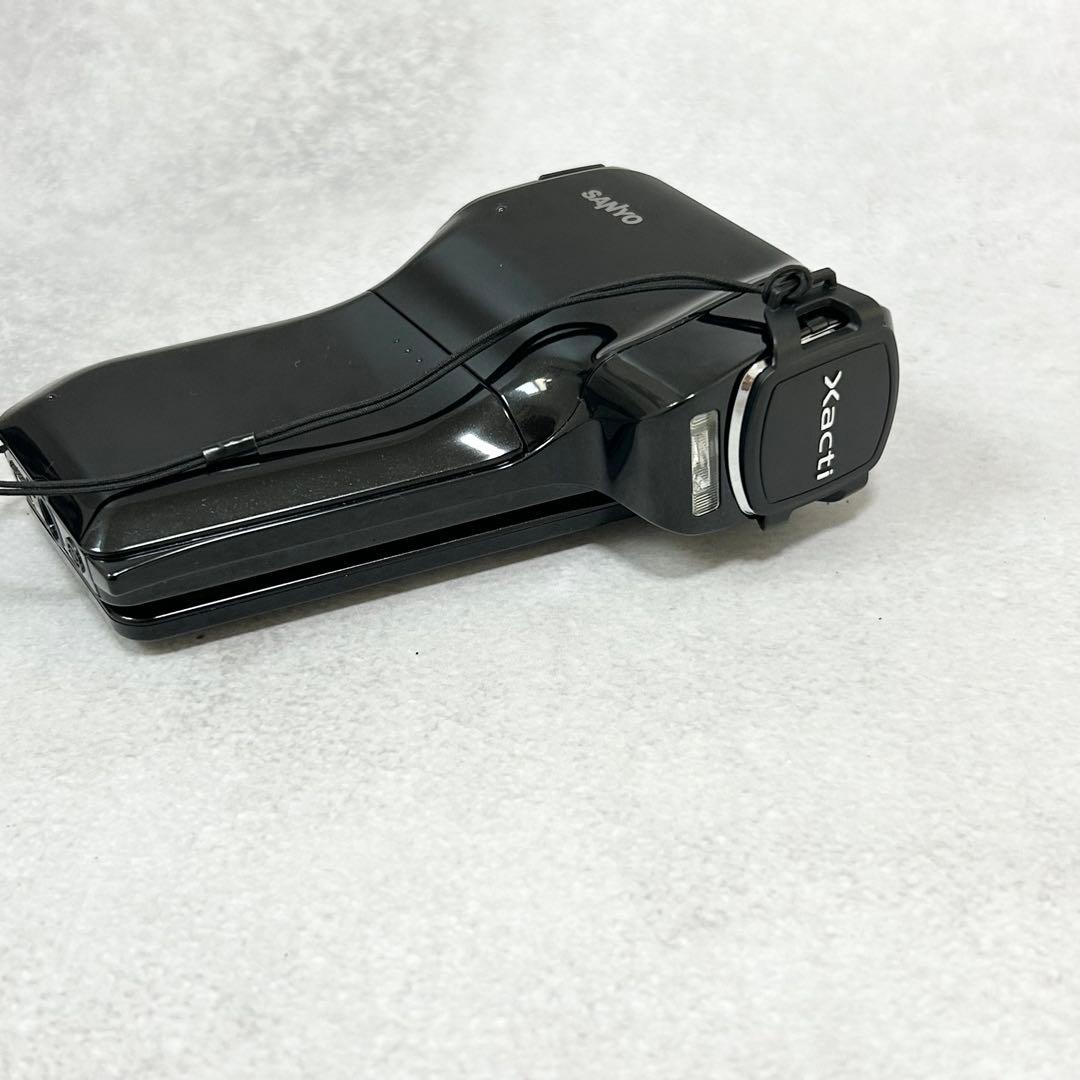 サンヨー　DMX-CG10 ザクティ　ビデオカメラ　ハンディカメラ