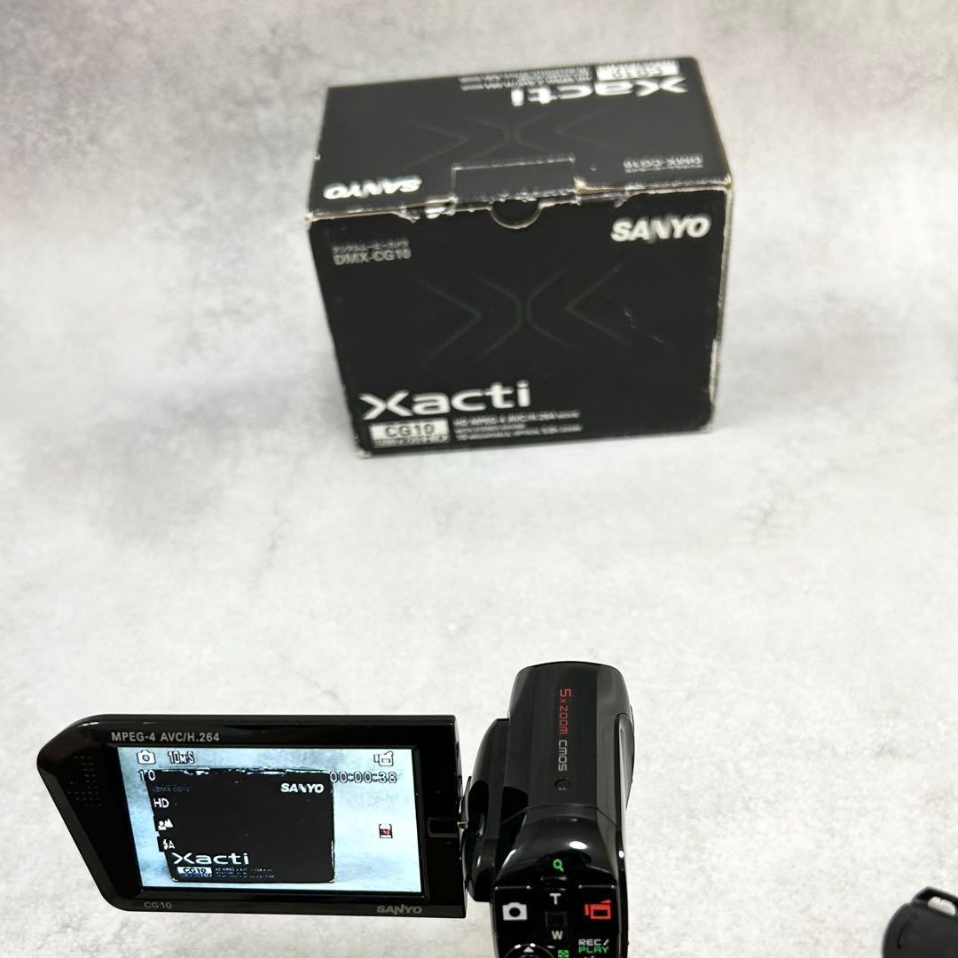 サンヨー　DMX-CG10 ザクティ　ビデオカメラ　ハンディカメラ