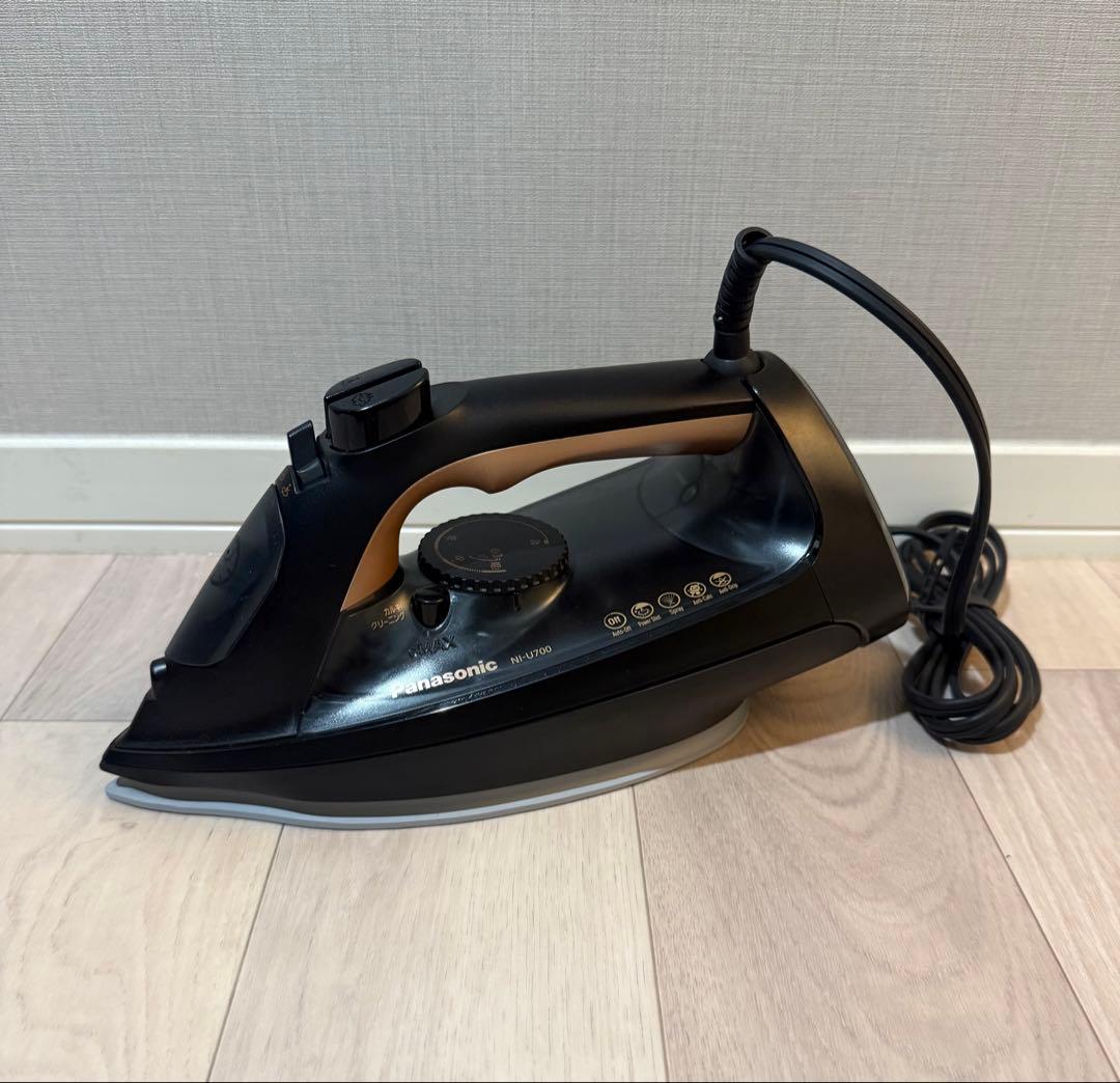 パナソニック コード付きスチームアイロン ゴールド調 NI-U700-N