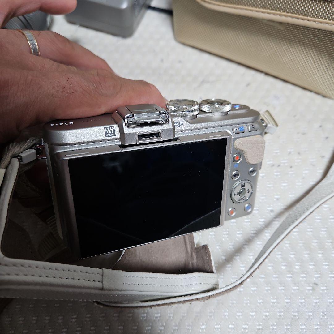 OLYMPUS一眼カメラレンズ付き。ジャンク品