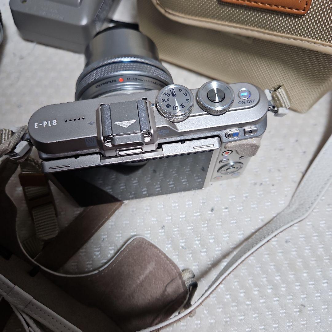 OLYMPUS一眼カメラレンズ付き。ジャンク品