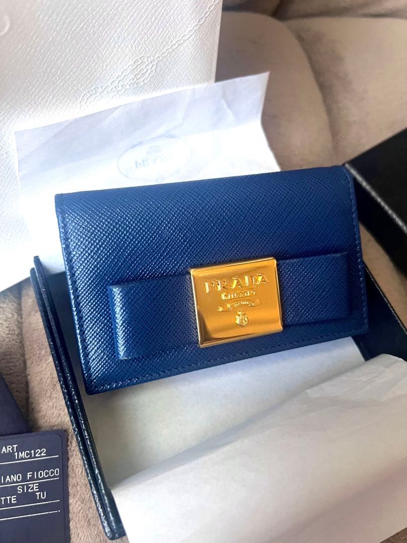 【ぴよ丸】PRADA ネイビー サフィアーノレザー 名刺入れ