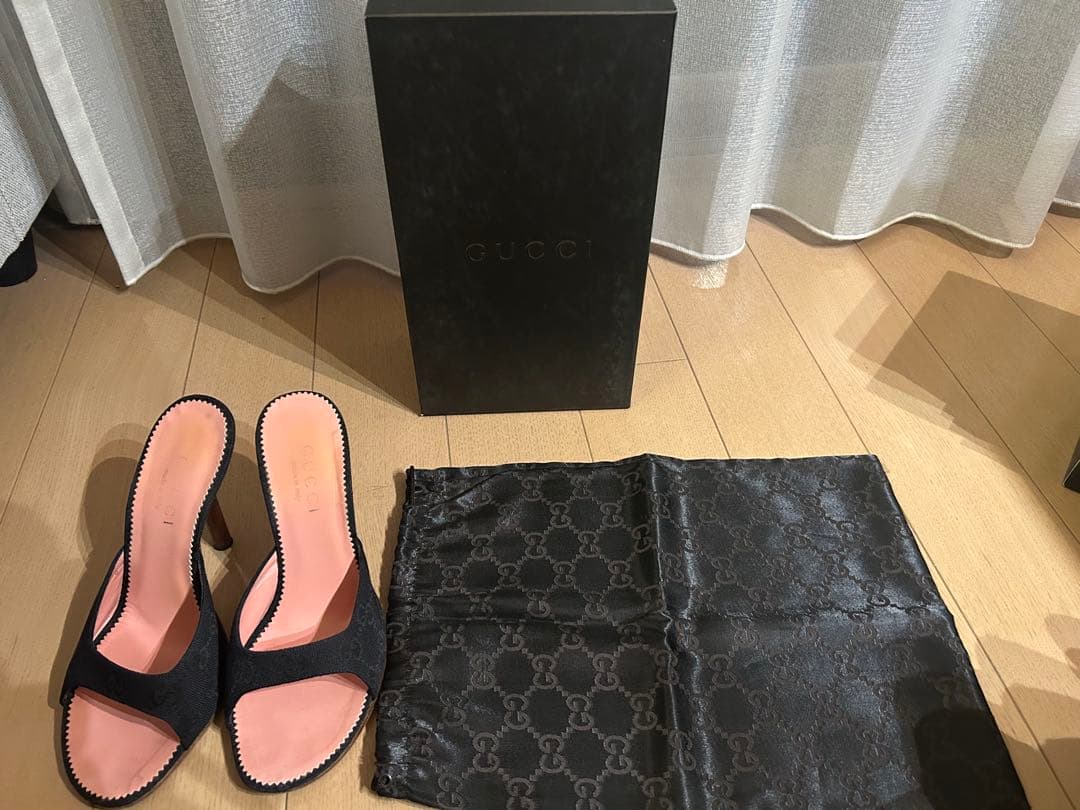 GUCCI ミュール　23.5センチ