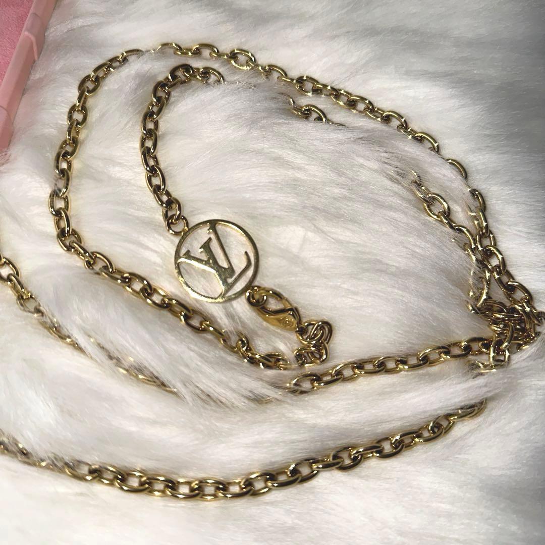 正規品 ルイヴィトン リ トランク iPhone14pro ケース