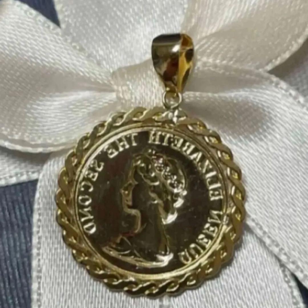 K18.18金ペンダントトップ。