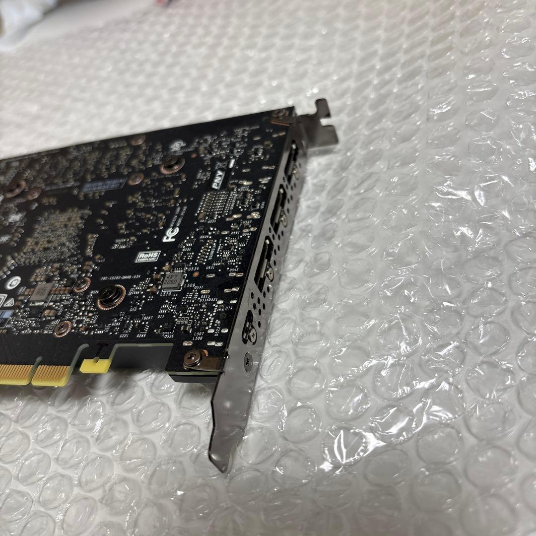 NVIDIA Quadro RTX 4000 グラフィックボード