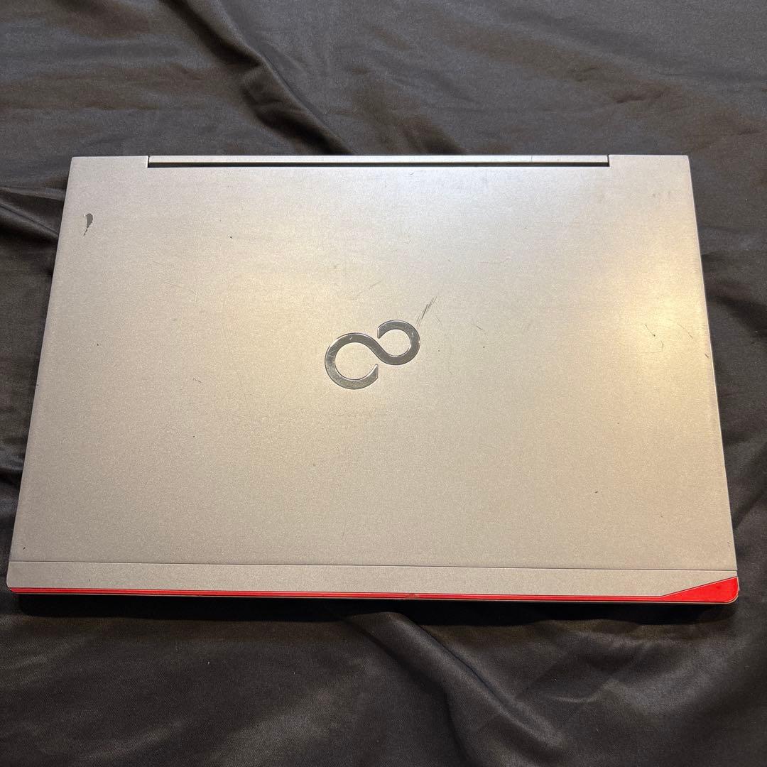 Fujitsu ノートPC Intel i5 8GB RAM ultrabook