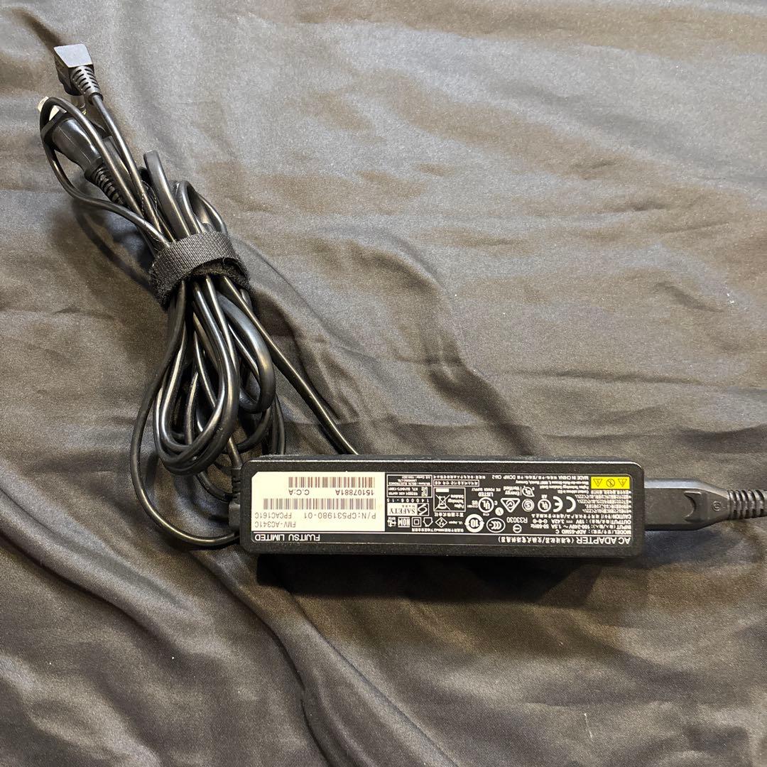 Fujitsu ノートPC Intel i5 8GB RAM ultrabook