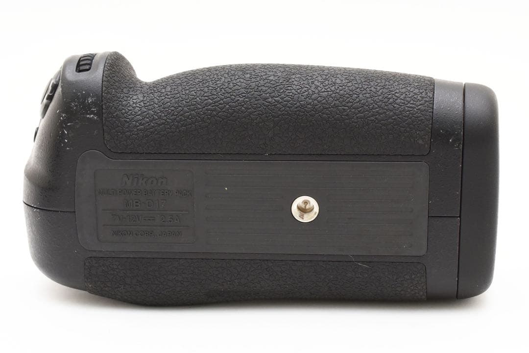 【美品】Nikon マルチパワーバッテリーグリップ　 MB-D17