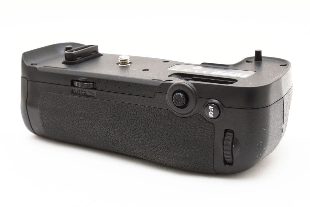 【美品】Nikon マルチパワーバッテリーグリップ　 MB-D17