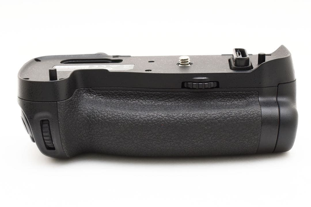 【美品】Nikon マルチパワーバッテリーグリップ　 MB-D17