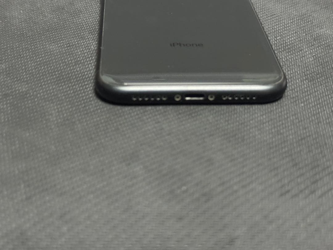 iPhone XR 64GB バッテリー96%