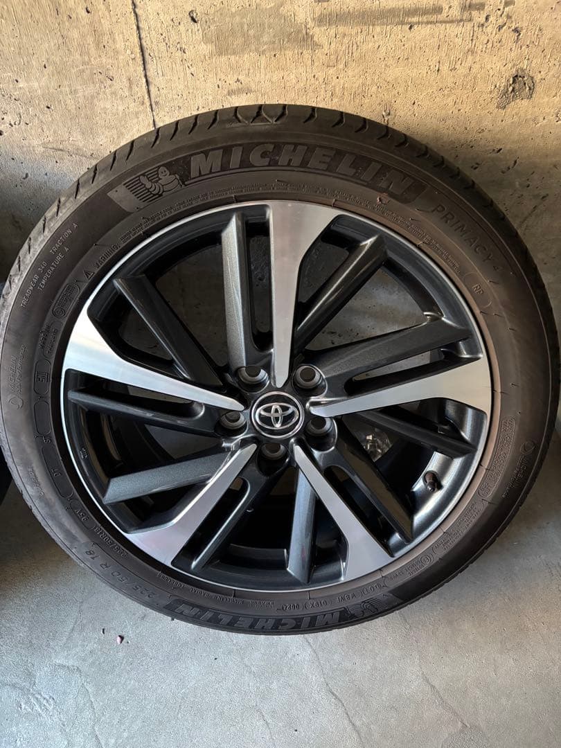 aoki カローラクロス純正ホイールとタイヤのセット 225/50 R18