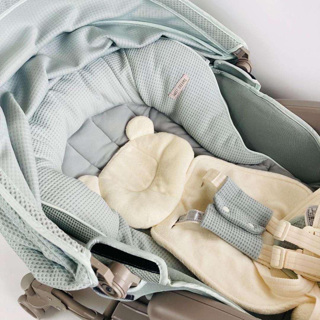 美品 アップリカ ユラリズム オート プレミアム AC 電動ハイローチェア