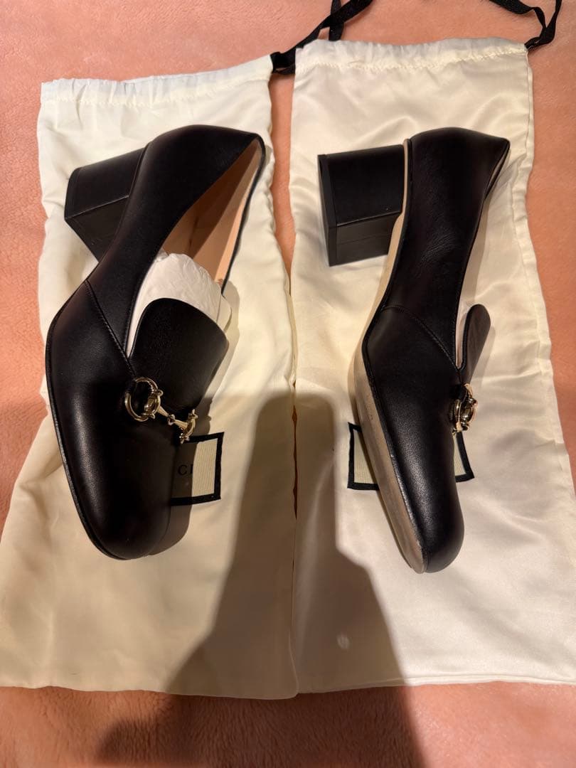 GUCCU 黒レザー ローファー size 39 このキノコ