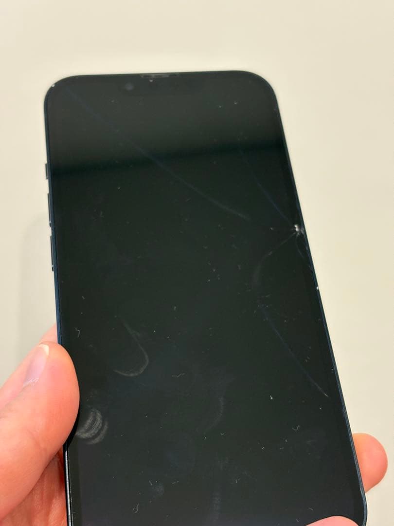 iPhone13本体　ミッドナイト　128GB