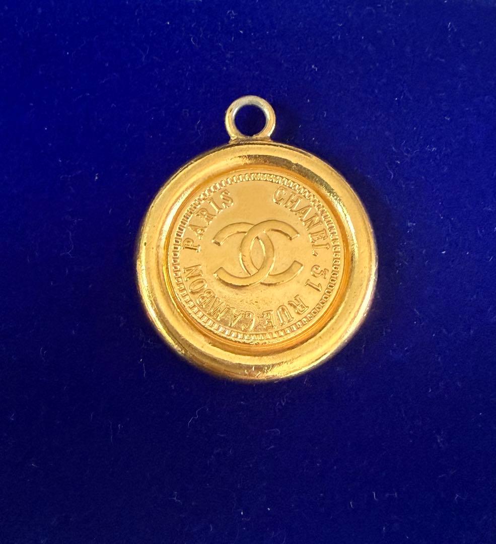 正規品 CHANEL チャーム ゴールド