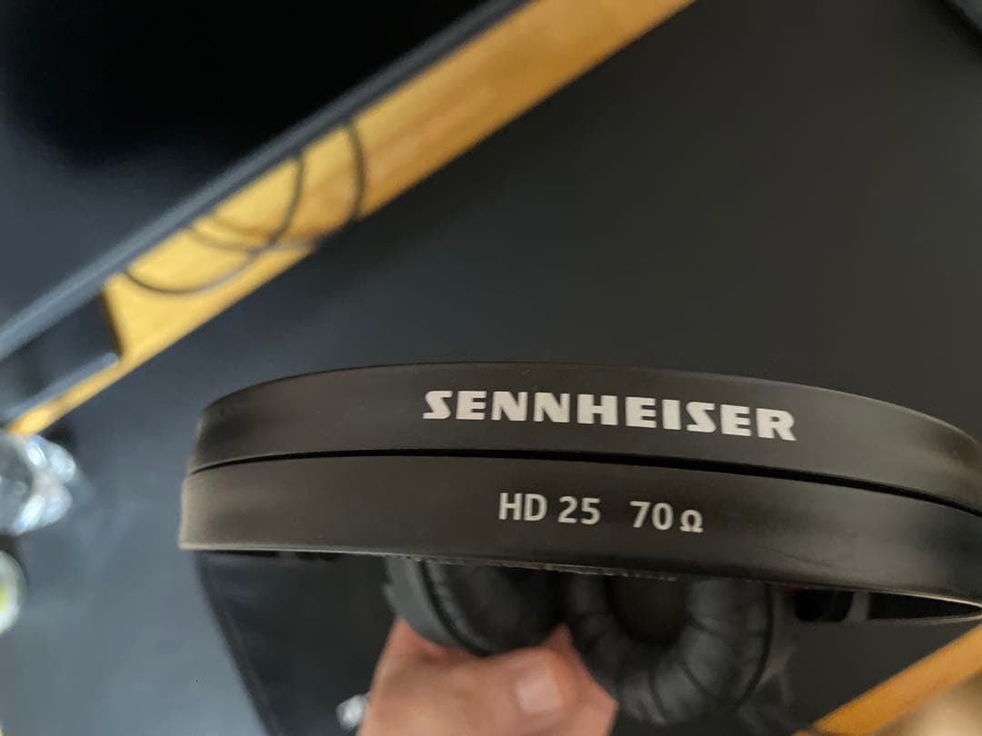 Sennheiser HD 25 ヘッドホン 専用ケース付き