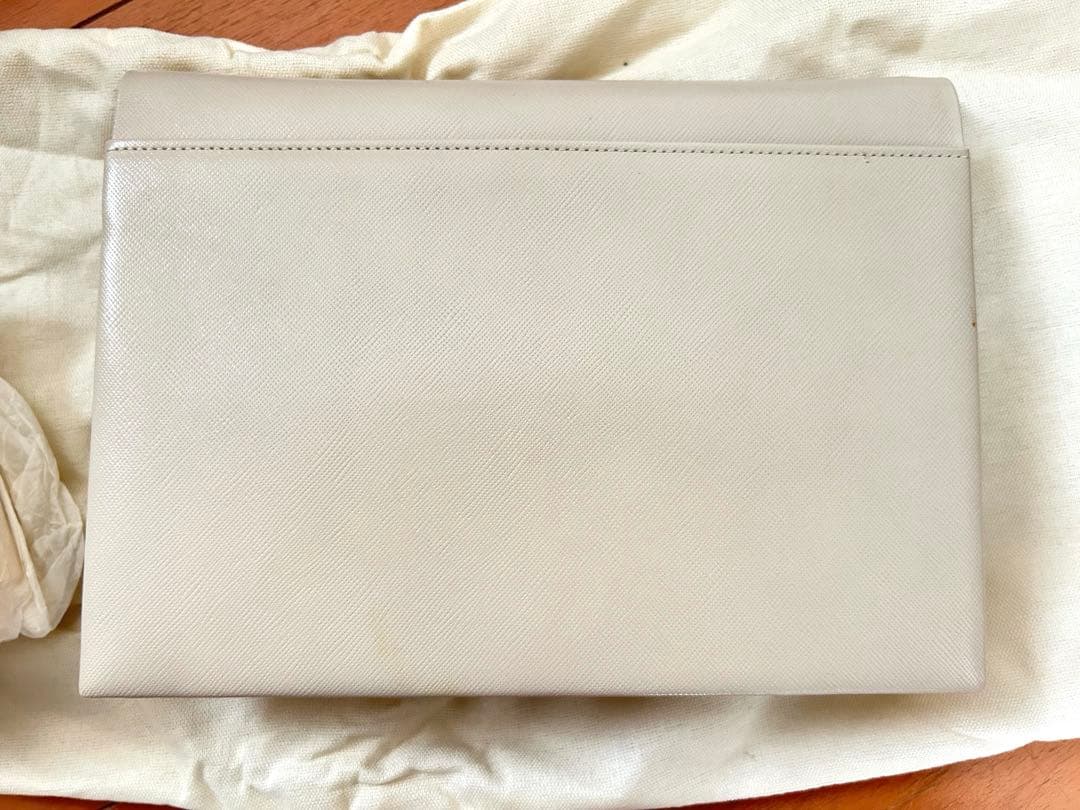 イブサンローラン　レザークラッチバック